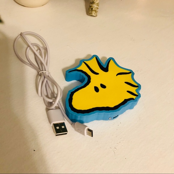 Peanuts Woodstock Wireless Battery Charger - Picture 1 of 4